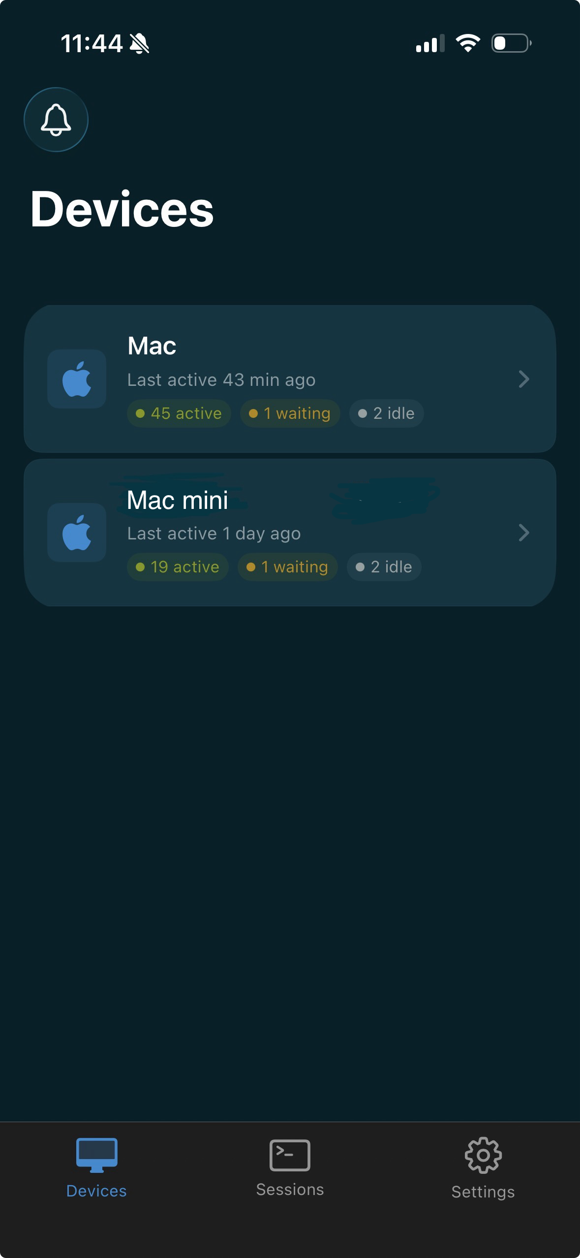 Claudiator iOS app - Devices view showing connected machines and active session counts